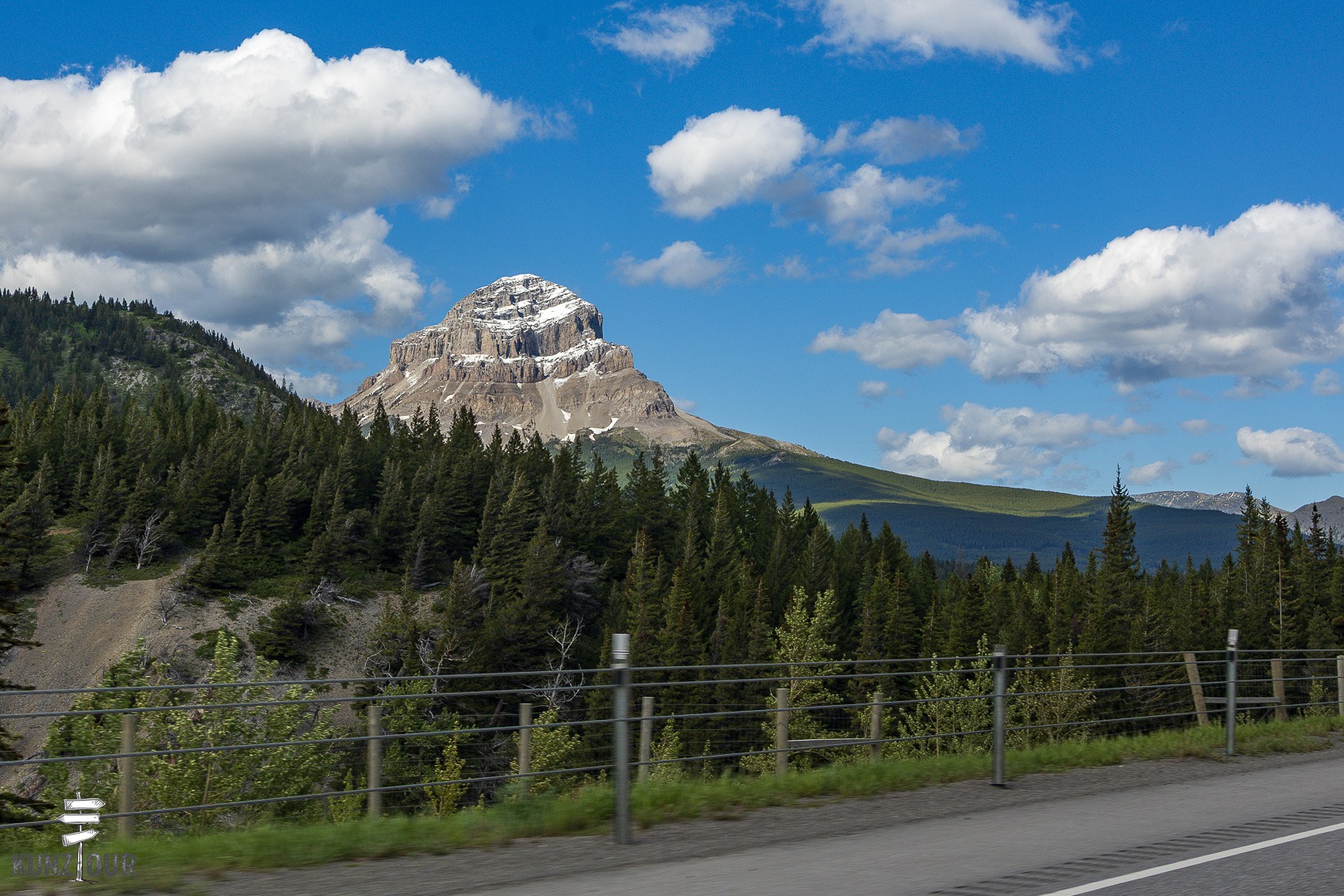2026_Alberta_Hwy3-6022