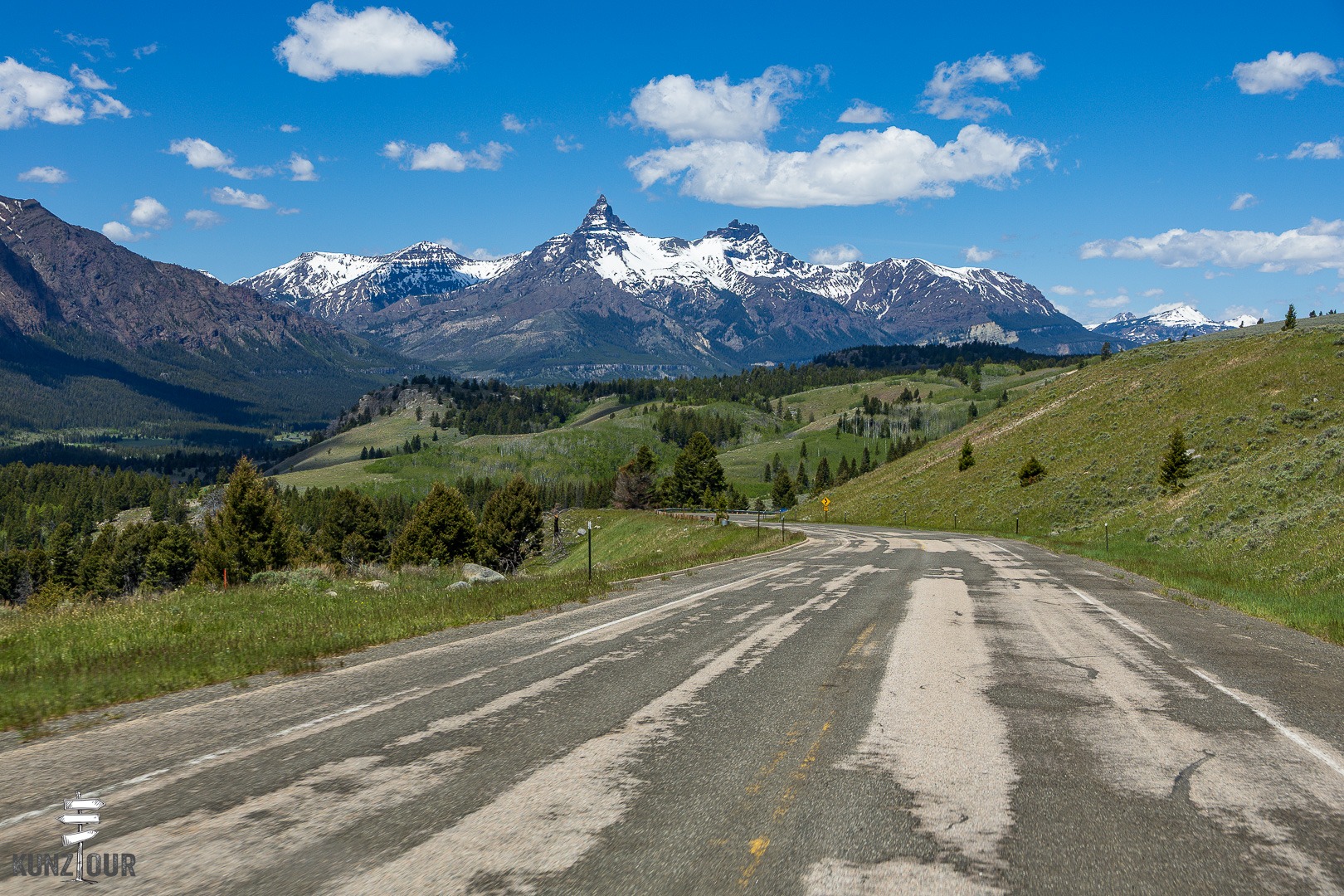 2026_US_Wyoming_Yellowstone-NP_Beartooth-Hwy-7228